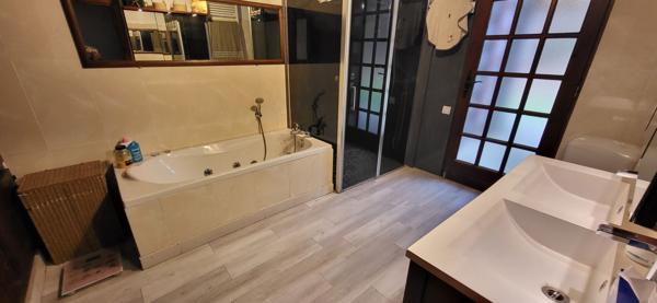 Maison 7 pièces 210 m2