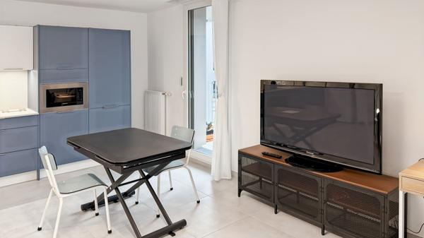 STUDIO A LOUER MEUBLE 33.69M² CRETEIL