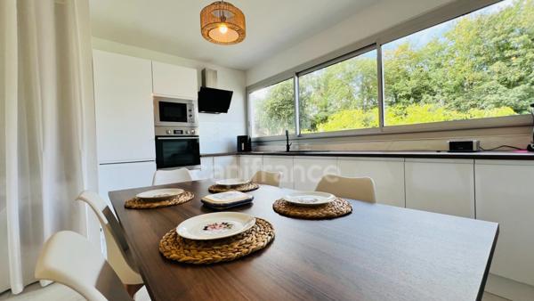 Appartement à vendre 3 pièces QUIMPER (29) de 65 m² habitable - Balcon - Parking privé.