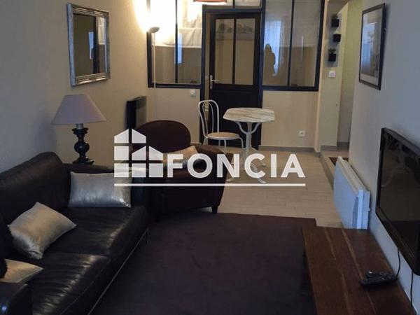 Location Studio meublé 42.91 m² - REZ DE CHAUSSEE Niort 79000