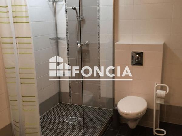 Location Studio meublé 42.91 m² - REZ DE CHAUSSEE Niort 79000