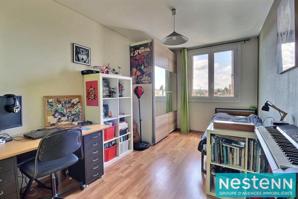 Appartement Villeurbanne 4 pièce(s) 70 m2 dans une résidence arboré avec parking sécurisé