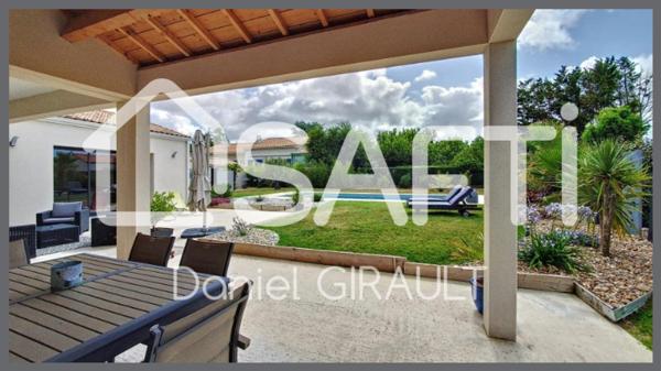 Belle proprièté dans le centre de Saujon commerces et services à proximité