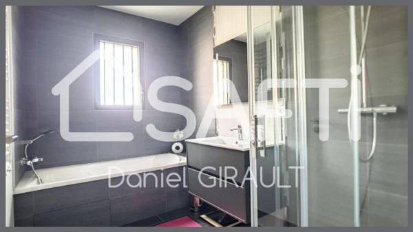 Belle proprièté dans le centre de Saujon commerces et services à proximité