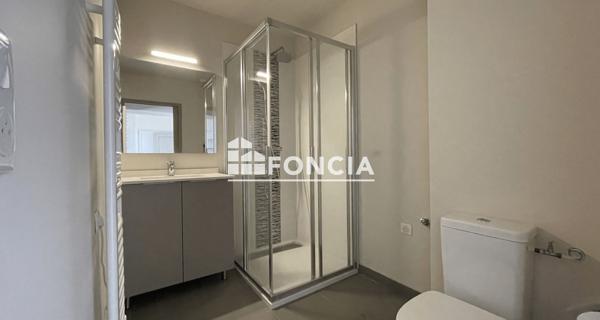 Location Appartement 2 pièces 39.9 m² - Versailles 78000