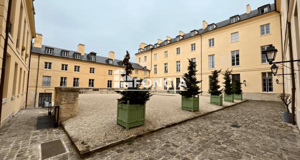 Location Appartement 2 pièces 39.9 m² - Versailles 78000