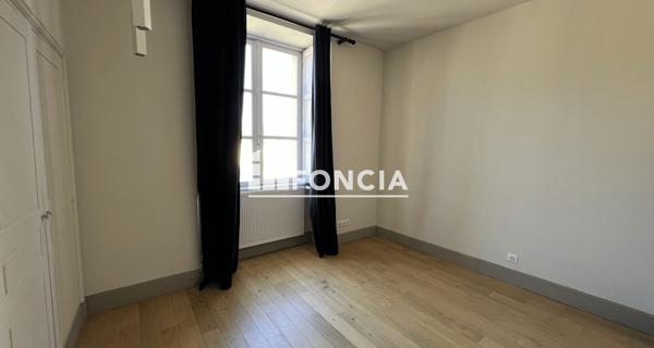 Location Appartement 2 pièces 39.9 m² - Versailles 78000