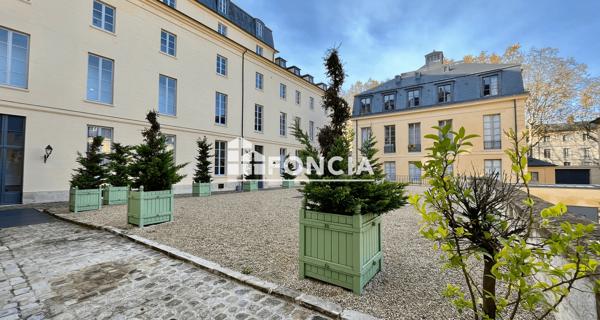 Location Appartement 2 pièces 39.9 m² - Versailles 78000