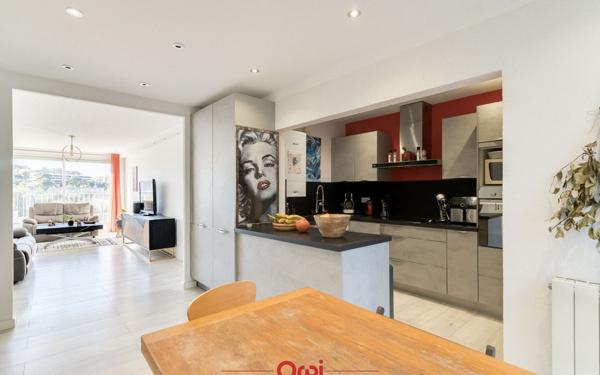 Appartement à vendre    6 pièces • 103 m2 Marseille 13