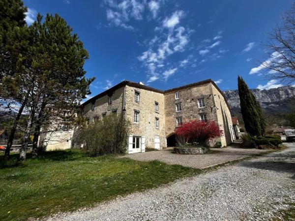 Maison à vendre à Romeyer (26150)
