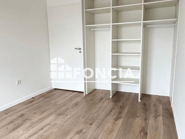 Location Appartement 3 pièces 57.4 m² - 63 RUE D'ISLE Limoges 87000