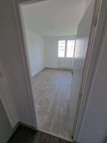 Appartement Gray 4 pièce(s) 77 m2