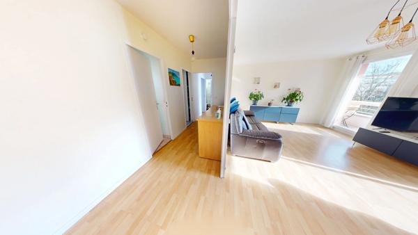 Appartement Asnieres Sur Seine 3 pièce(s) 72.80 m2 avec balcon