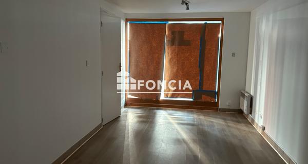 Location Local commercial 1 pièce 38.9 m² - Lorient 56100