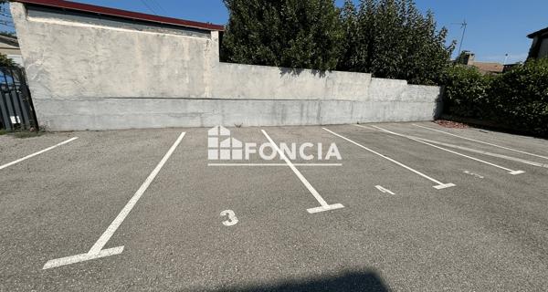 Location Parking - Valence 26000