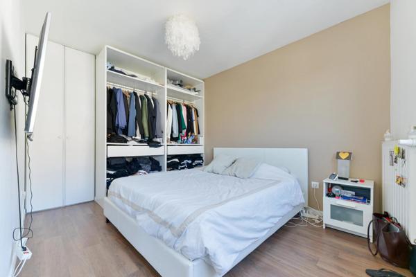 Appartement lumineux avec balcon et 2 places de parking