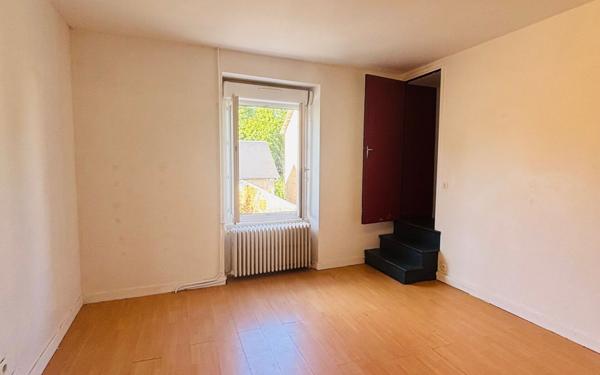 Maison à vendre    4 pièces •  Montmorillon