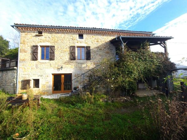 Maison et dépendances dans un hameau, proche de Verfeil Verfeil sur seye