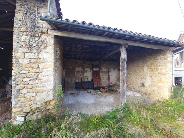 Maison et dépendances dans un hameau, proche de Verfeil Verfeil sur seye