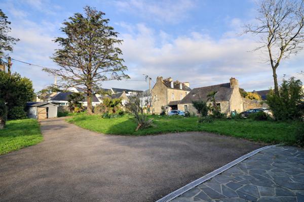 Plougastel-Daoulas (29470) RARE – MAISON FAMILIALE DE CARACTÈRE AU CŒUR DU BOURG DE PLOUGASTEL