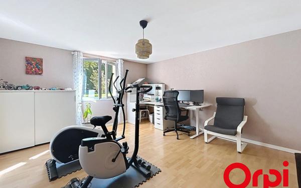 Maison à vendre    5 pièces • 252 m2 Vichy