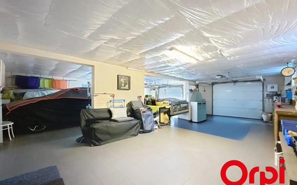 Maison à vendre    5 pièces • 252 m2 Vichy