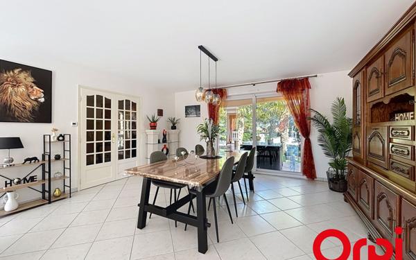 Maison à vendre    5 pièces • 252 m2 Vichy