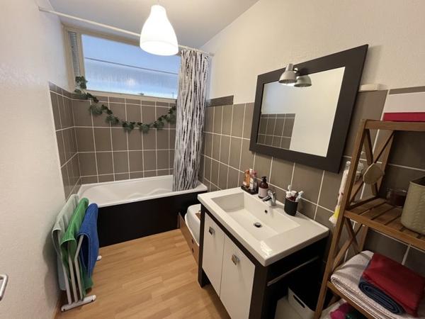 Appartement 129 600 € Brest 3 p 75 m² DPE D