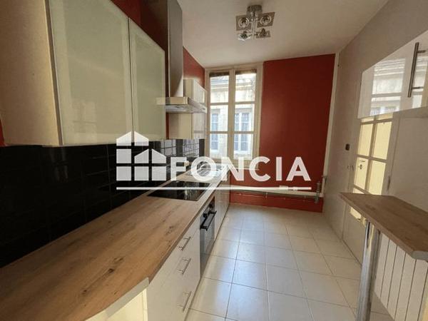 Location Appartement 3 pièces 62.2 m² - 29 RUE JEANNIN Dijon 21000