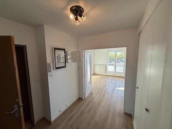Appartement 3 pièce(s) 83.25 m2 au 3eme étage