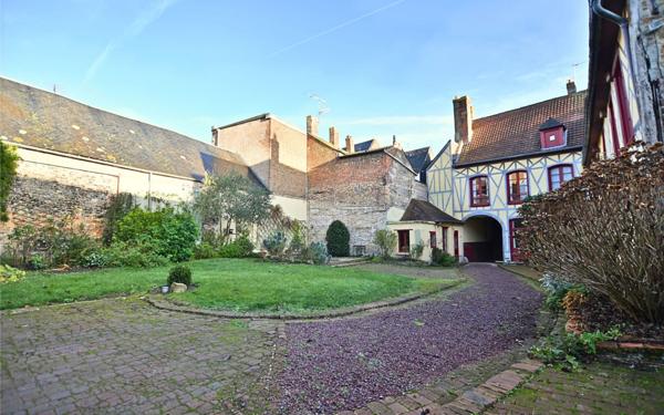 Maison à vendre    10 pièces •  Saint-Valery-sur-Somme