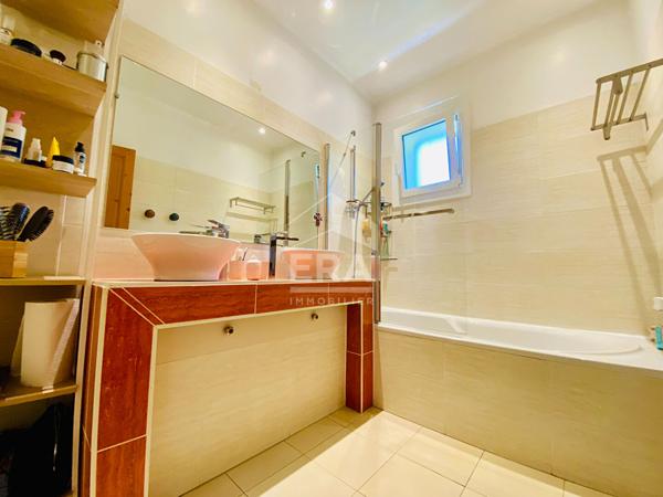 Maison Aubignan 5 pièces - 131m² - 4 chambres - Piscine