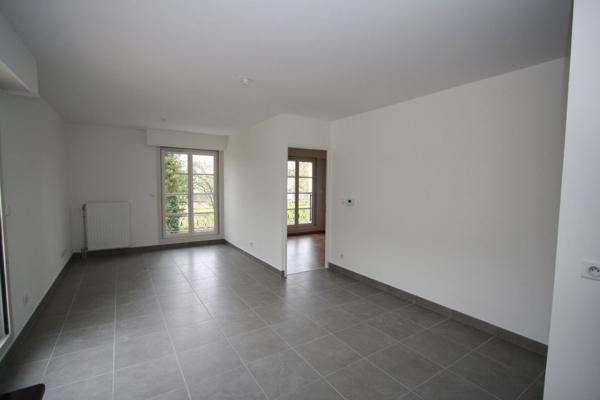 Location : appartement 3 pièces à ORLEANS - résidence " Château de la Motte"