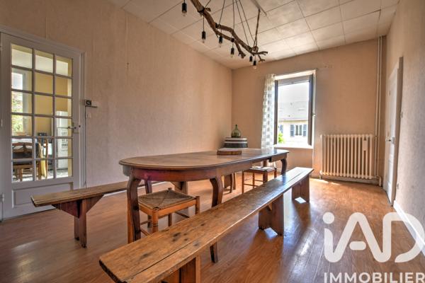 Maison à vendre 6 pièces 153 m² Saint-Priest-Taurion