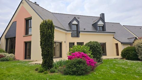 Maison de 180m², 4 chambres, toutes les commodités à pieds