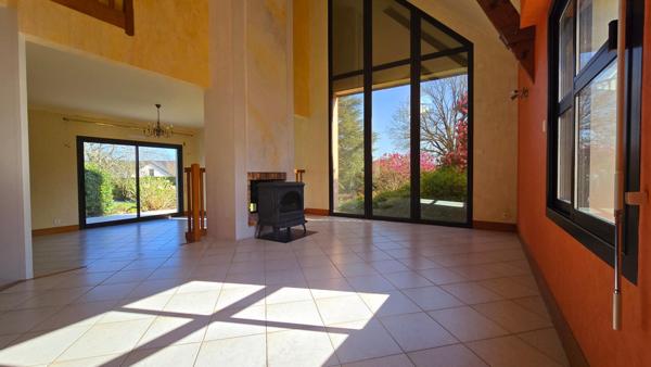 Maison de 180m², 4 chambres, toutes les commodités à pieds