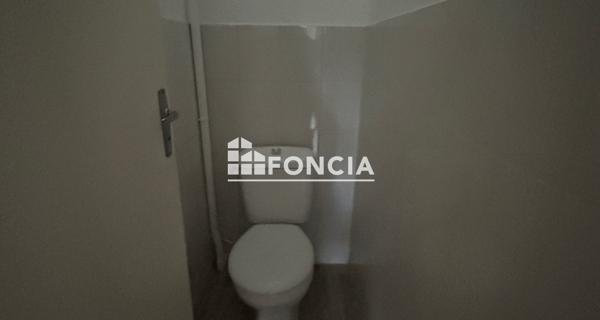 Location Appartement 3 pièces 79 m² - Vrigne Aux Bois 08330