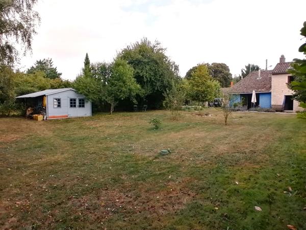 BELLE RENOVATION EN PIERRE ET POUTRES APPARENTES