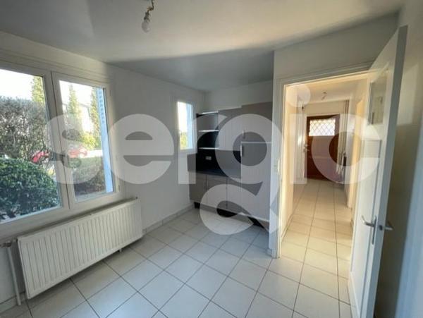 Location 5 Pieces 100 60200 Compiegne 43 1055 01 0001