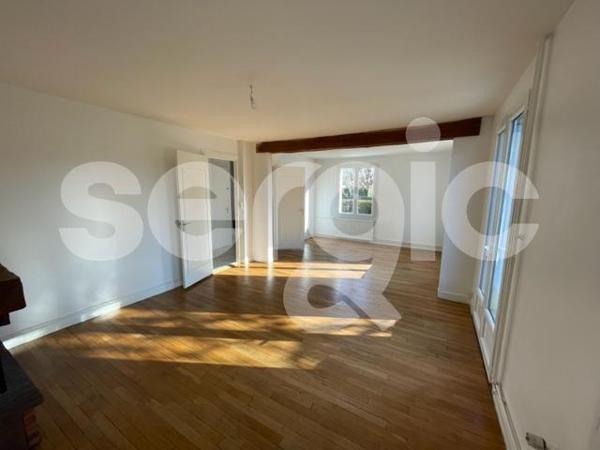 Location 5 Pieces 100 60200 Compiegne 43 1055 01 0001