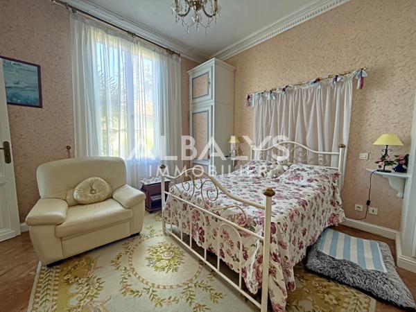 Maison 6 pièce(s) 3 chambre(s) 161 m²