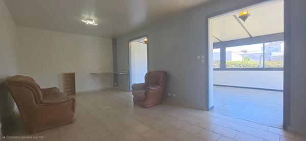 Maison Trignac centre 6 pièces 120 m2, pièce de vie de 67m², 3 chambres 1 bureau, jardin clos