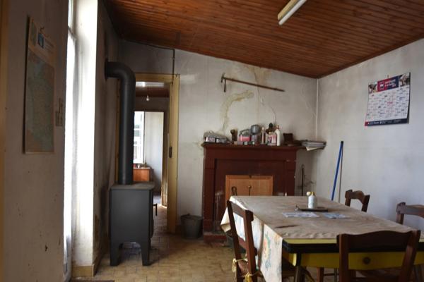 Dpt Charente Maritime (17), Ile d'Oléron, à vendre Ensemble immobilier, 6 pièces, dépendances, sur 1456 m², proche de st pierre d'Oléron