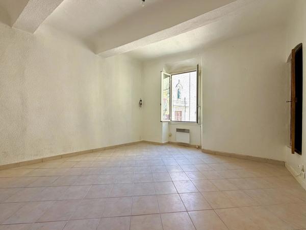 Appartement T2 - Coeur du village - 83510 Lorgues - Réf 87289007