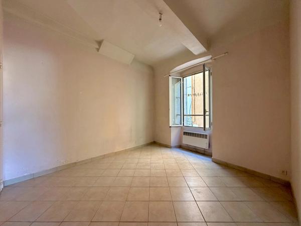 Appartement T2 - Coeur du village - 83510 Lorgues - Réf 87289007