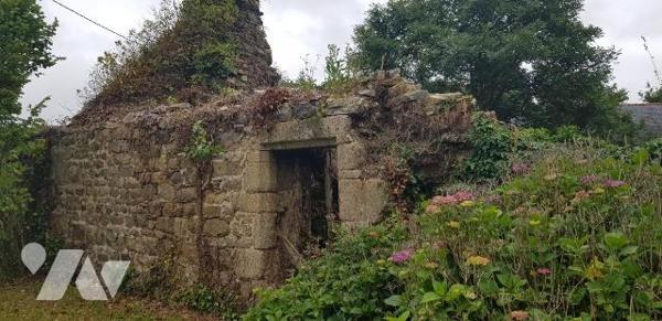 SAINT NIC - En campagne à l'entrée de la Presqu'île de CROZON - Maison de caractère à rénover (...