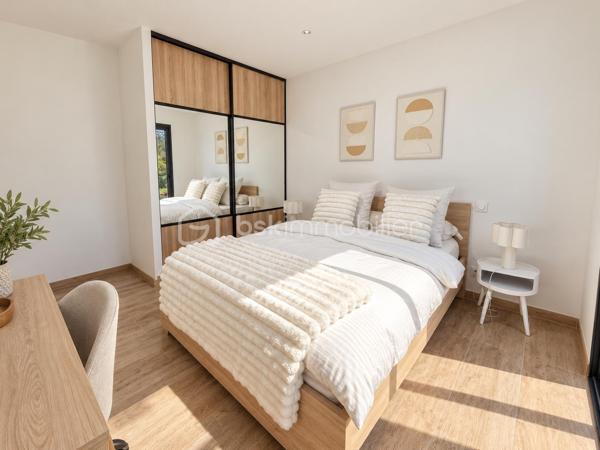 ✨ ÉLÉGANTE VILLA AVEC PISCINE – SAINT-ÉTIENNE-DE-TULMONT

À seulement 2 km des commerces, découvrez cette belle villa de plain-pied nichée dans un environnement verdoyant, sur un grand jardin arboré et entièrement clôturé.

Dès l’entrée, vous serez séduits par sa luminosité et ses beaux volumes, avec une superbe pièce de vie de plus de 60 m², composée d’un séjour spacieux avec cuisine ouverte entièrement équipée, créant un espace convivial et chaleureux, idéal pour recevoir.

🌿 L’espace nuit offre 4 chambres avec rangements, dont une suite parentale, une belle salle de bain ainsi que 2 WC indépendants. Un espace cellier/buanderie et un double garage viennent compléter les prestations.

🌴 À l’extérieur, place à la détente : une magnifique piscine avec revêtement effet pierre de Bali et cascade, accompagnée de son pool house, s’intègre parfaitement au jardin arboré et crée une véritable ambiance de vacances à la maison.

🌡️ Côté confort, la villa bénéficie d’une pompe à chaleur gainable avec thermostats individuels, permettant d’adapter la température de chaque espace.

❤️ Une villa familiale aux prestations soignées, où volumes, confort et espaces extérieurs se conjuguent parfaitement. Une visite s’impose !