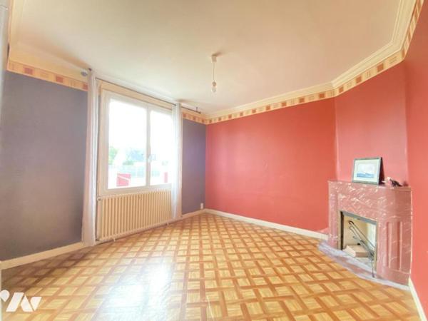 Maison d'habitation de plain-pied proche commerces à BEGARD