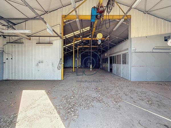 Dunkerque Fort-Mardyck – Entrepôt indépendant 378 m² sur terrain privatif 2 000 m² avec potentiel d'extension – À vendre