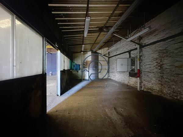Dunkerque Fort-Mardyck – Entrepôt indépendant 378 m² sur terrain privatif 2 000 m² avec potentiel d'extension – À vendre